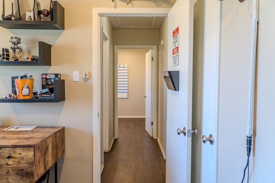 More Photos Of 4959 US-90, Alleyton Office For Sale