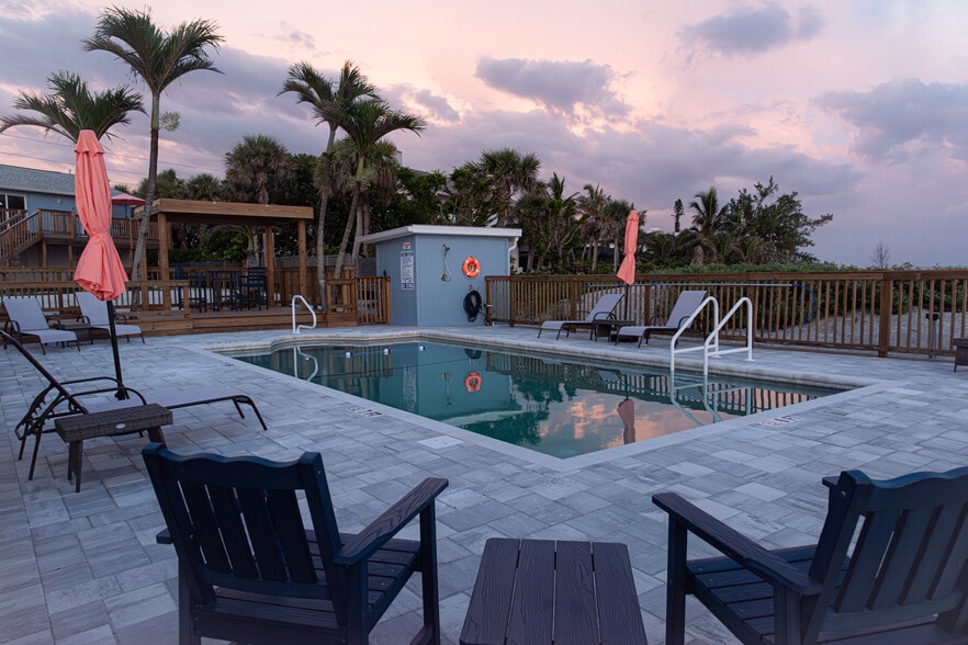 More Photos Of 8520 Manasota Key Rd, Englewood Hotel For Sale
