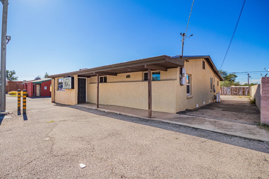 Primary Photo Of 727 N Swan Rd, Tucson Office For Sale
