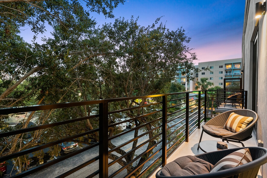 More Photos Of 637 NE 4th Ave, Fort Lauderdale Apartments For Sale