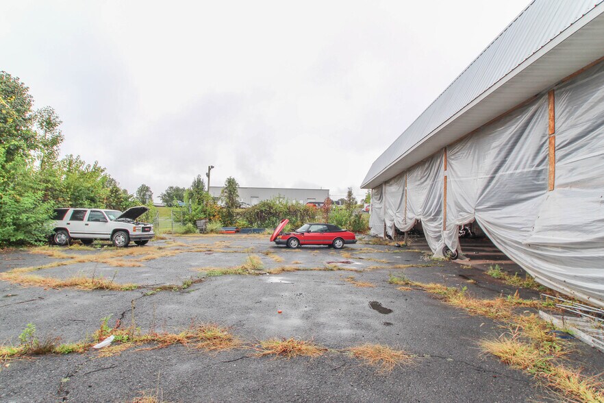 More Photos Of 313 Big Rd, Zieglerville Flex For Sale