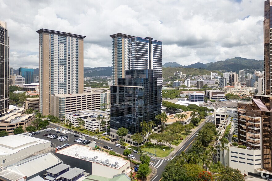 More Photos Of 711 Kapiolani Blvd, Honolulu Office For Lease