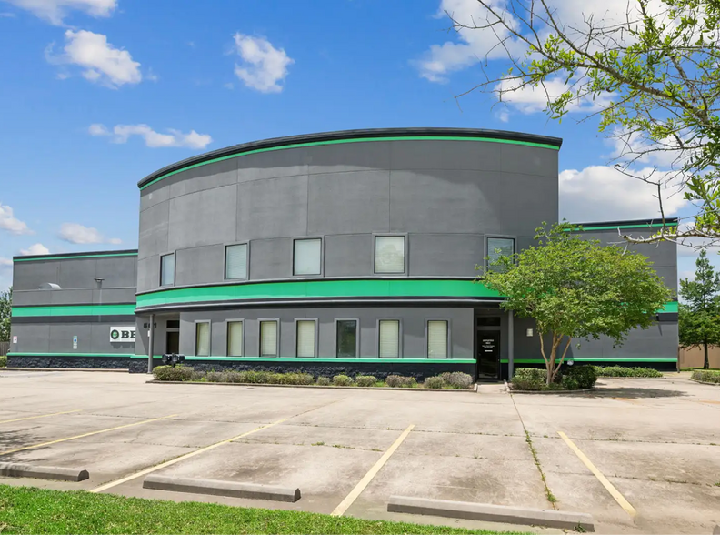More Photos Of 501 Johnny F Smith Blvd, Slidell Warehouse For Lease