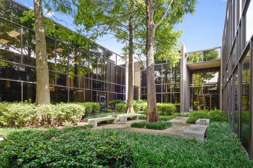 More Photos Of 4354 S Sherwood Forest Blvd, Baton Rouge Office For Lease