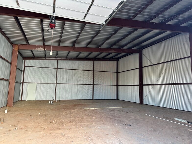 More Photos Of 6825 N Harvey Ave, Oklahoma City Industrial For Sale