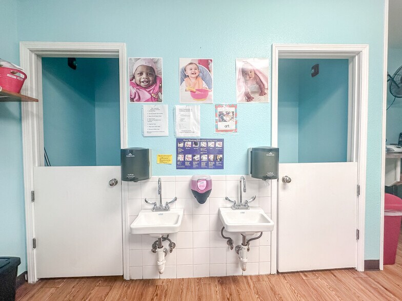 More Photos Of 710 W Broadway St, Collinsville Daycare Center For Sale