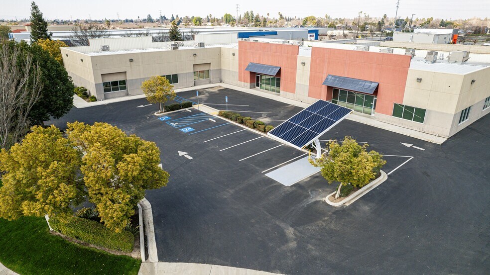 More Photos Of , Bakersfield Office For Sale