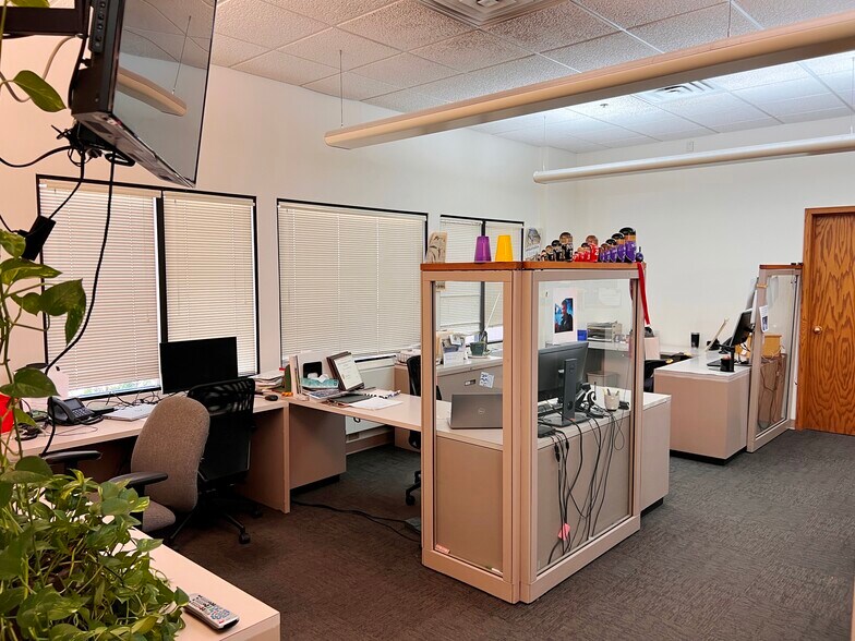 More Photos Of 506 James St, Brainerd Warehouse For Sale