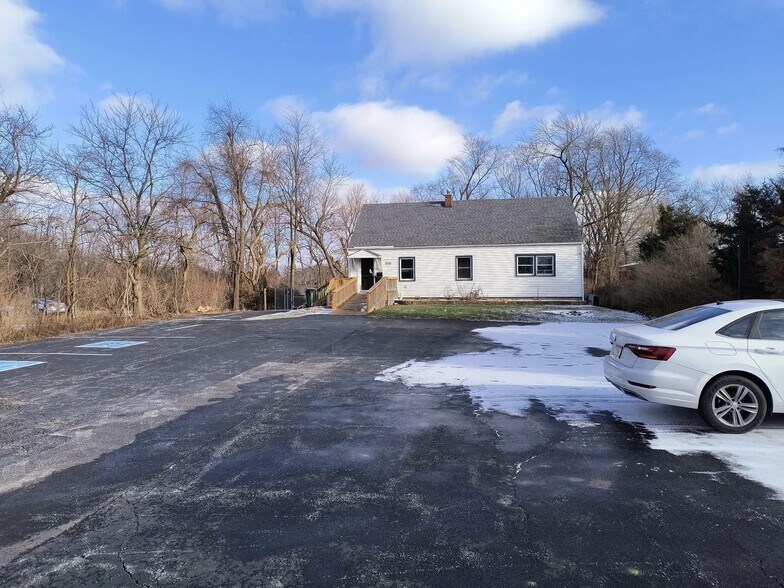 More Photos Of 7725 Taft St, Merrillville Office For Lease