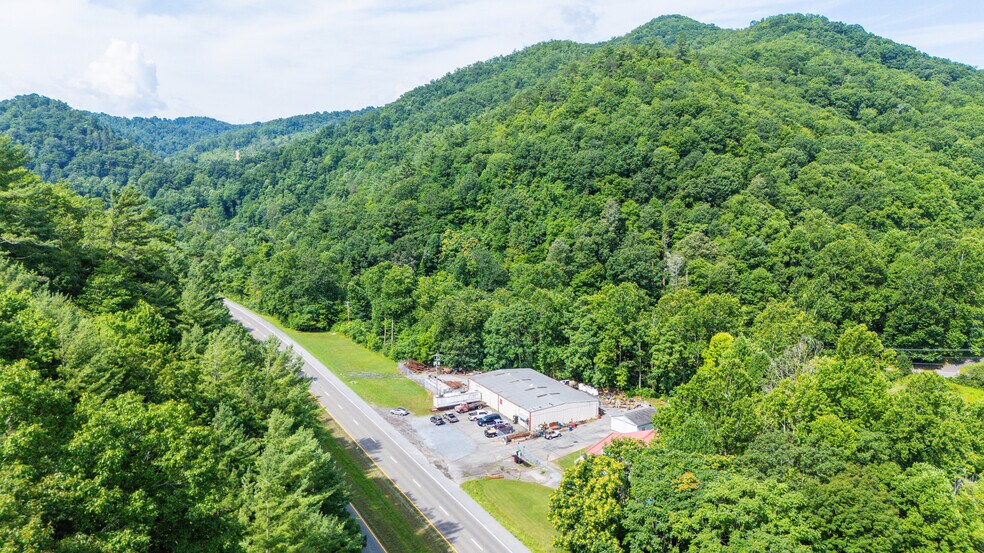 More Photos Of 5560 Highway 19 E, Hampton Manufacturing For Sale