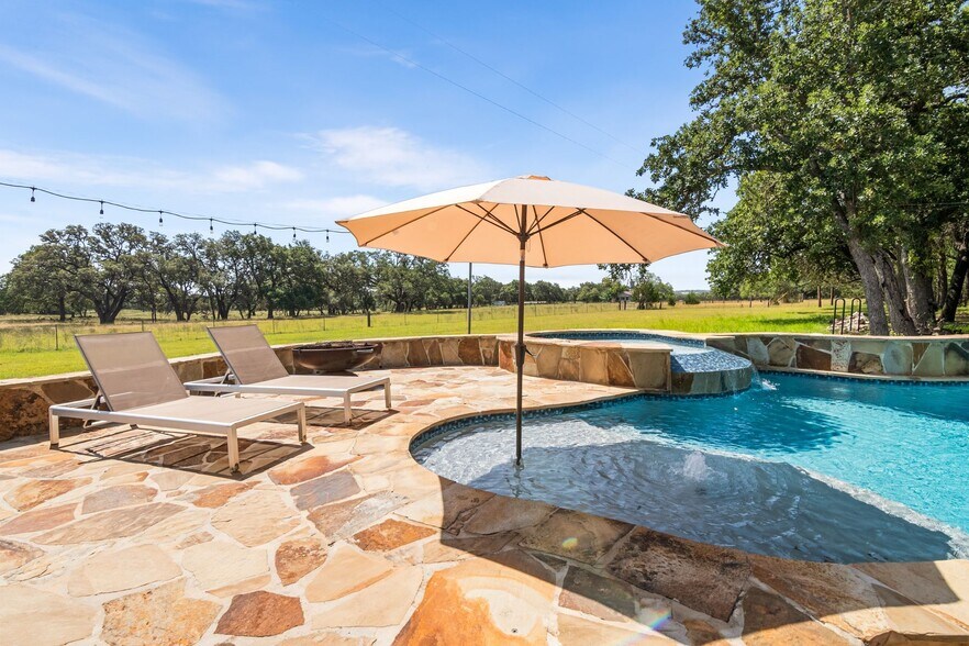More Photos Of 5+ Old Fredericksburg Rd, Boerne Land For Sale