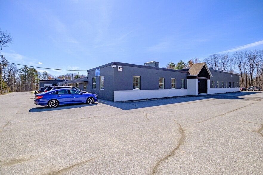 More Photos Of 76 Northern Ave, Gardiner Office For Sale