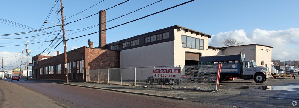 More Photos Of 373 2nd St, Everett Warehouse For Lease