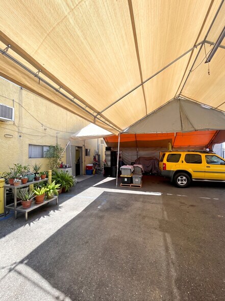 More Photos Of 799-803 S Long Beach Blvd, Compton Storefront For Sale