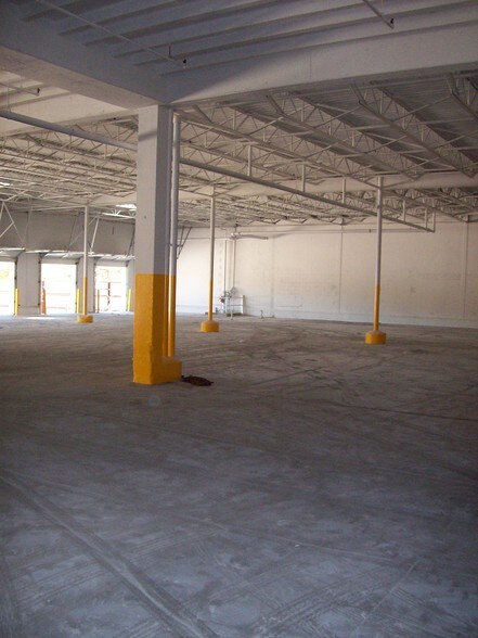 More Photos Of 5200 E Grand Ave, Dallas Unknown For Lease