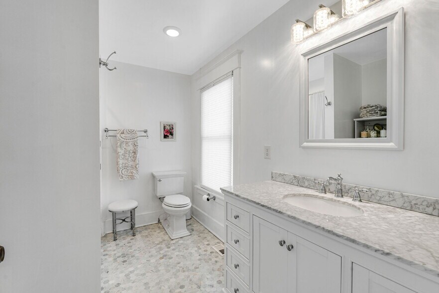 More Photos Of 224 5th St, Hugo Multifamily For Sale