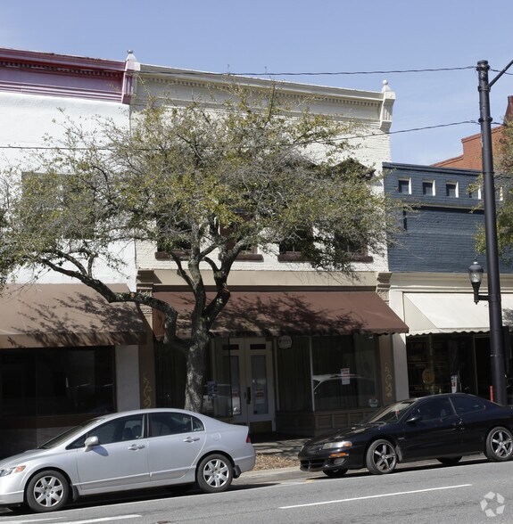 More Photos Of 105 N Lafayette St, Shelby Storefront Retail Office For Lease