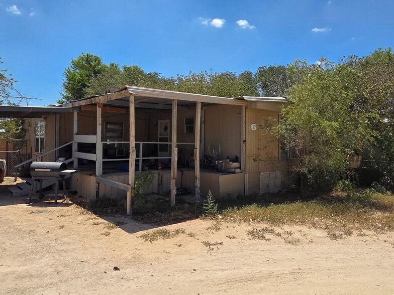 More Photos Of 14532 N Pecan Ave, Gardendale Manufactured Housing Mobile Home Park For Sale