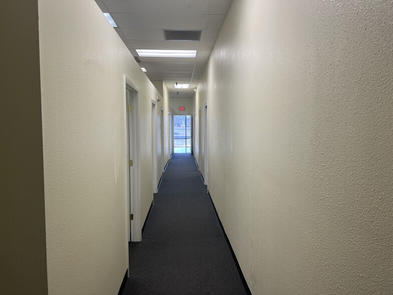 More Photos Of 4740-4780 US Highway 19, New Port Richey Unknown For Lease