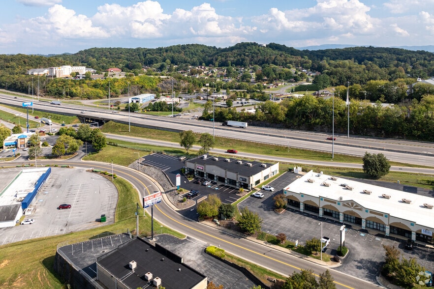 More Photos Of 3177 Linden Dr, Bristol Storefront For Sale