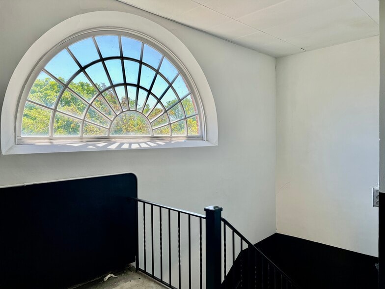 More Photos Of 1548 Reid Ave, Lorain Multifamily For Sale