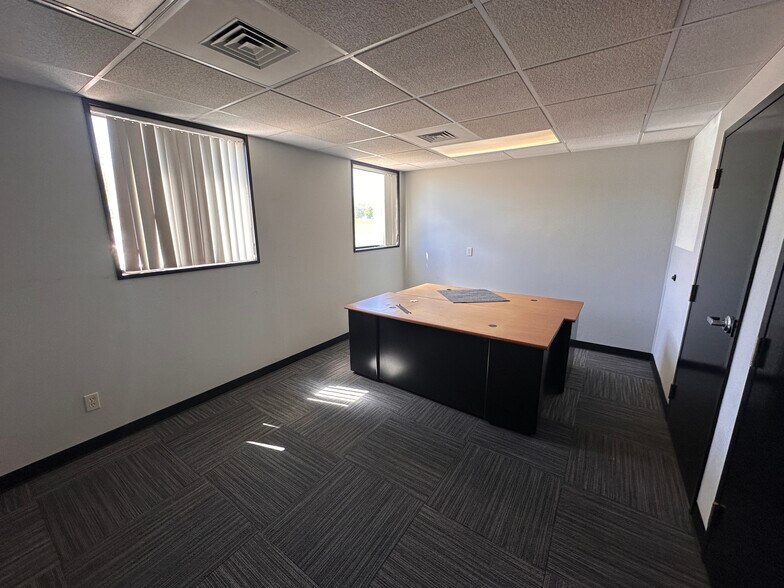 More Photos Of 5171 Plainfield Ave NE, Grand Rapids Medical For Sale