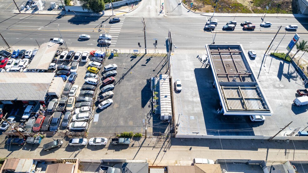 More Photos Of 13243 Osborne St, Arleta Land For Lease