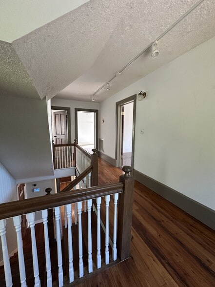 More Photos Of 93 Church St, Asheville Office For Lease