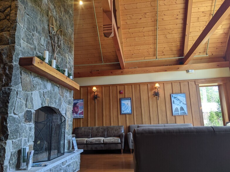 More Photos Of 1095 Profile Rd, Franconia Medical For Sale