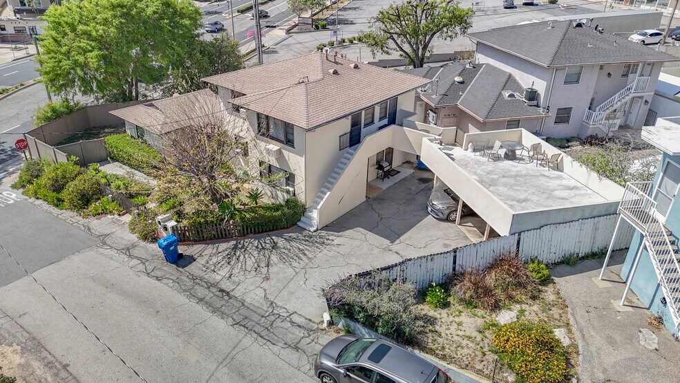 More Photos Of 4503 Castle Ln, La Cañada Flintridge Multifamily For Sale