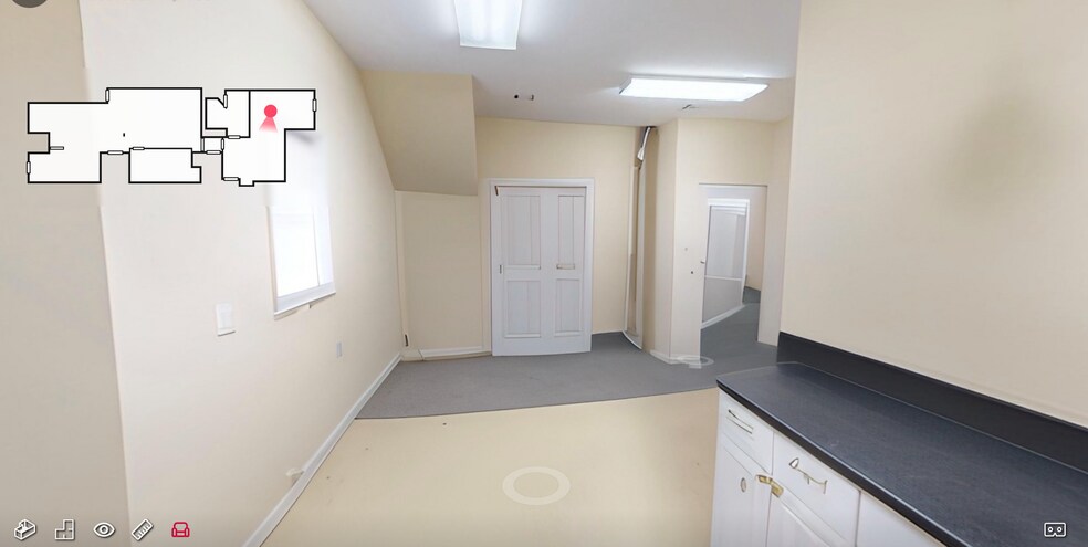 More Photos Of 10 Prospect St, Westfield Storefront Retail Office For Sale