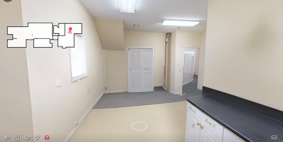 More Photos Of 10 Prospect St, Westfield Storefront Retail Office For Lease