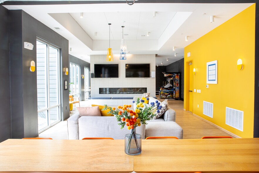 More Photos Of 104 E 7th St, Coralville Apartments For Lease