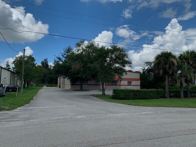 Primary Photo Of 5750 Zip Dr, Fort Myers Warehouse For Sale