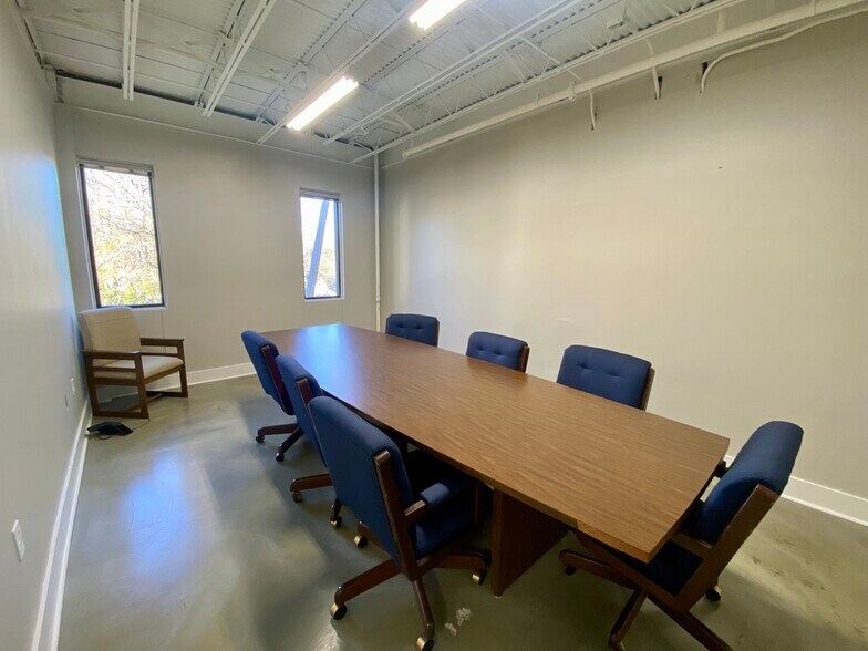 More Photos Of 3304 N State St, Jackson Loft Creative Space For Lease