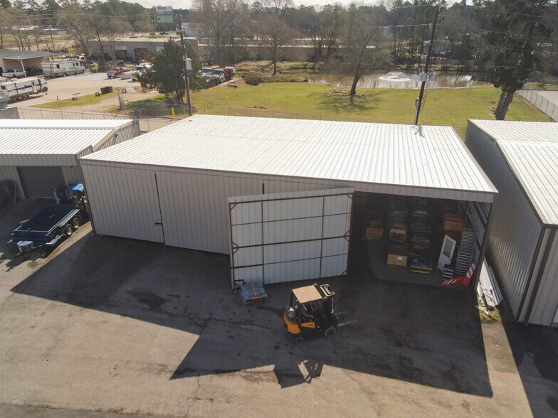 More Photos Of 35423 SH 249, Suite G, Pinehurst Self Storage For Lease