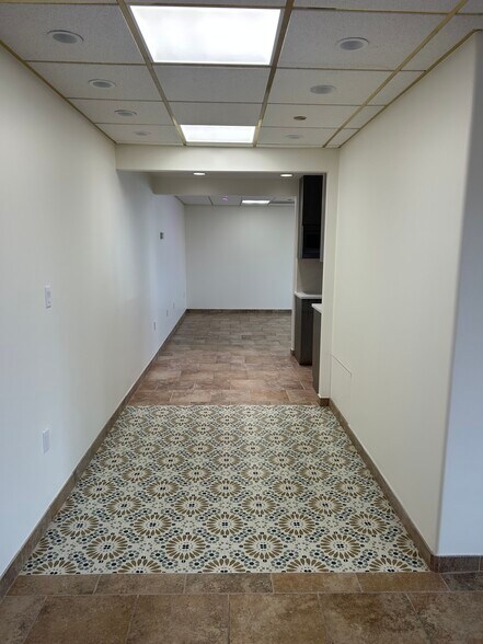 More Photos Of 2040 129th St, College Point Warehouse For Lease