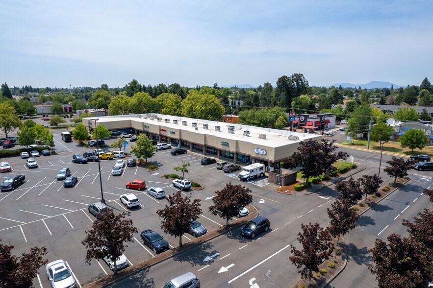 More Photos Of 1801-1823 14th Ave SE, Albany General Retail For Lease