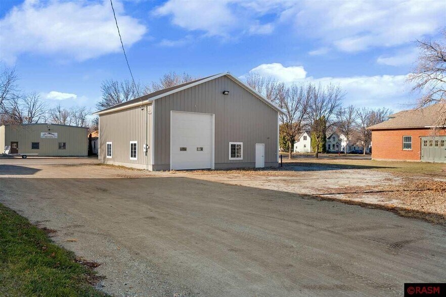 More Photos Of 213 Broadway Ave N, New Richland Light Distribution For Sale