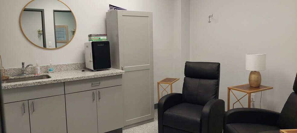 More Photos Of 100 Cummings Ctr, Beverly Office For Lease