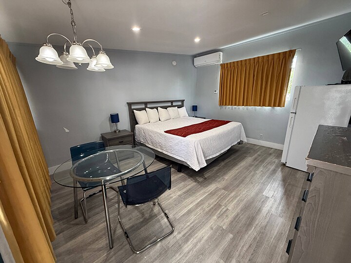 More Photos Of 831 N Ocean Blvd, Pompano Beach Hotel For Sale