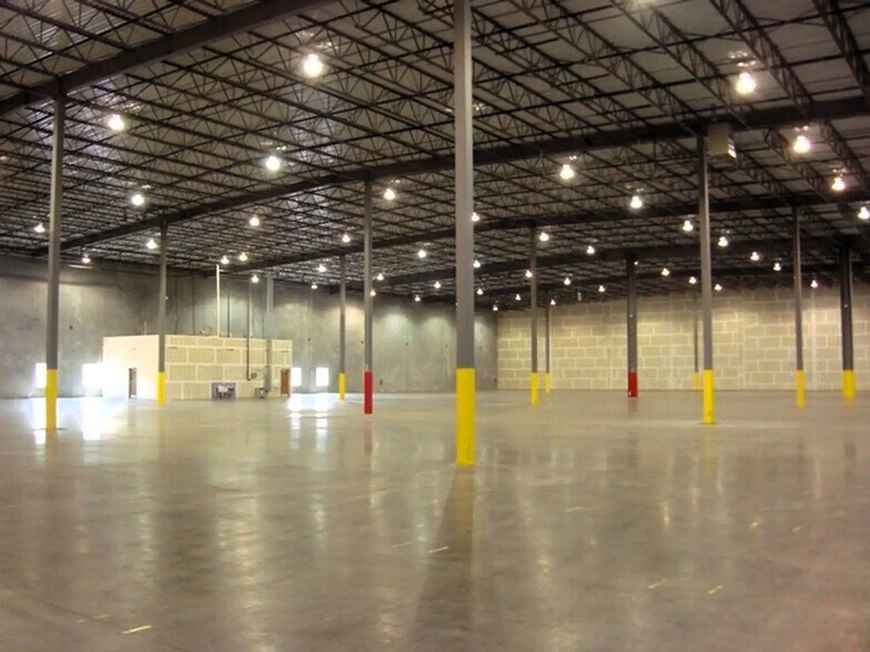 More Photos Of 1870 Grand Terre Ln, Port Allen Distribution For Lease