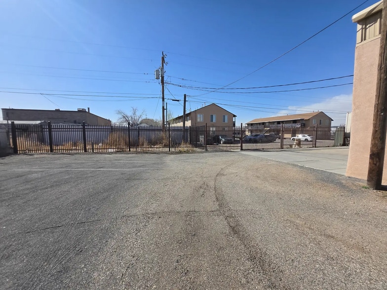 More Photos Of 6916-6918 Cochiti Rd, Albuquerque Warehouse For Sale