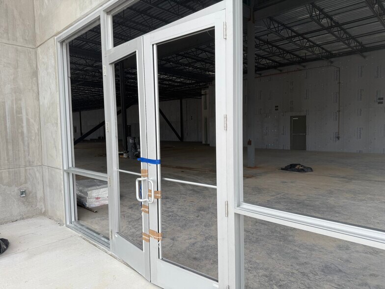 More Photos Of 1320 W League City Pky, League City Storefront For Lease
