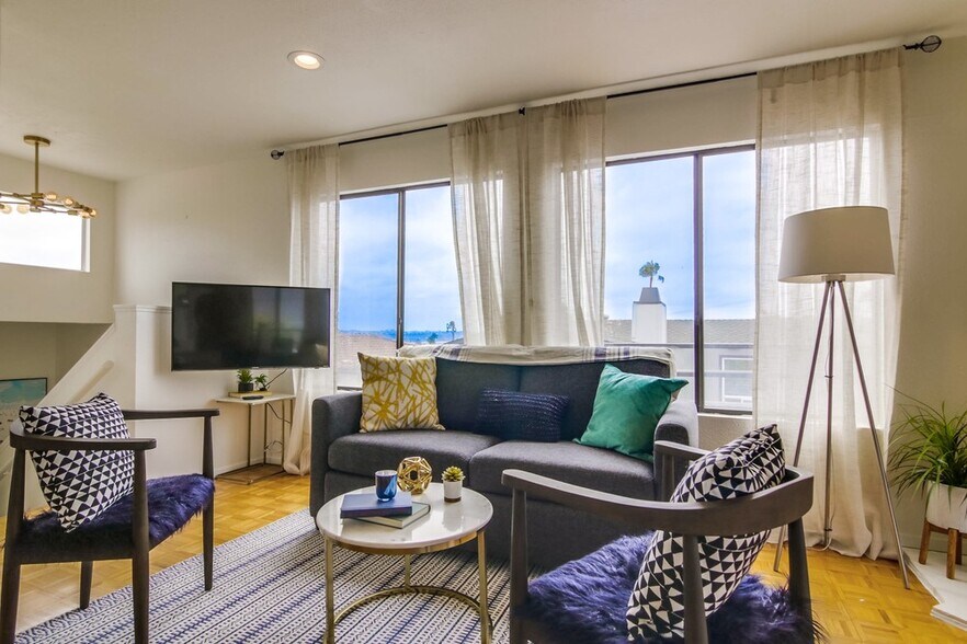 More Photos Of 1920 Beryl St, San Diego Specialty For Sale