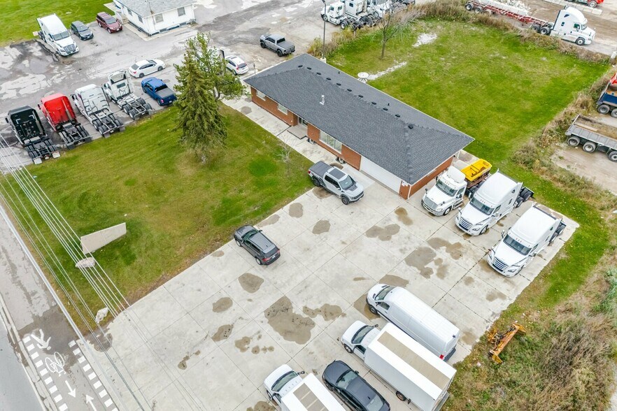 More Photos Of 140 Derry Rd E, Mississauga Office For Sale