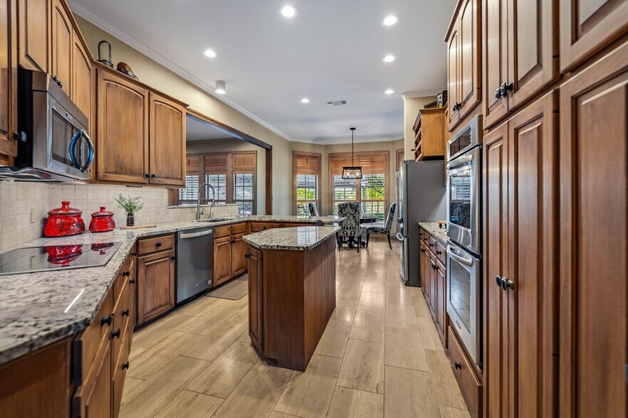 More Photos Of 2409 Commerce st, San Saba Land For Sale