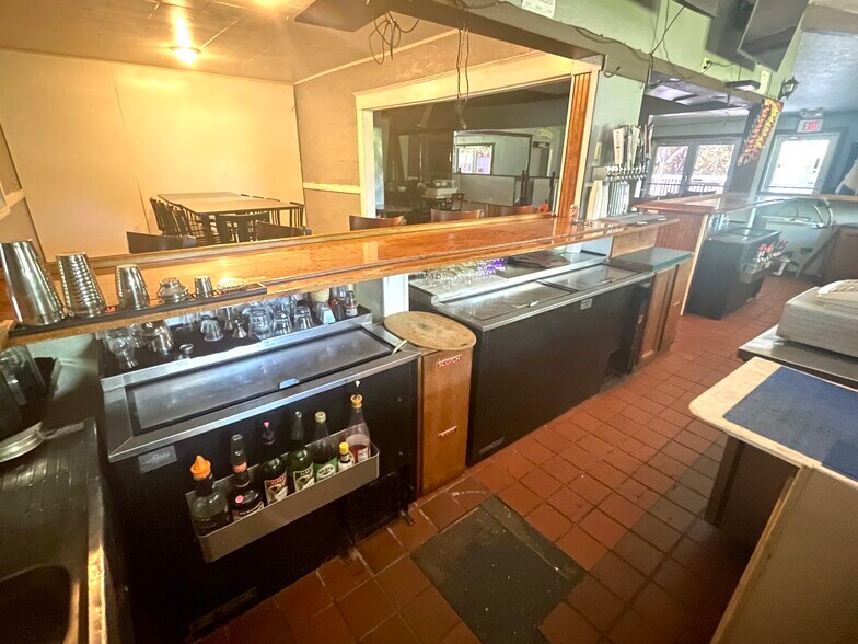 More Photos Of 7830 Olde 8 Rd, Macedonia Restaurant For Sale