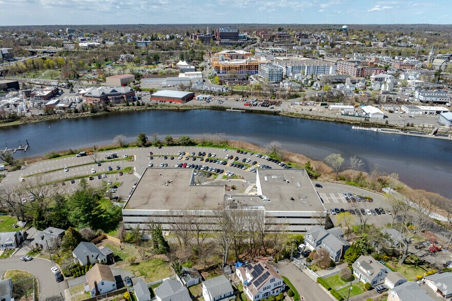 More Photos Of 148 East Ave, Norwalk Medical For Sale