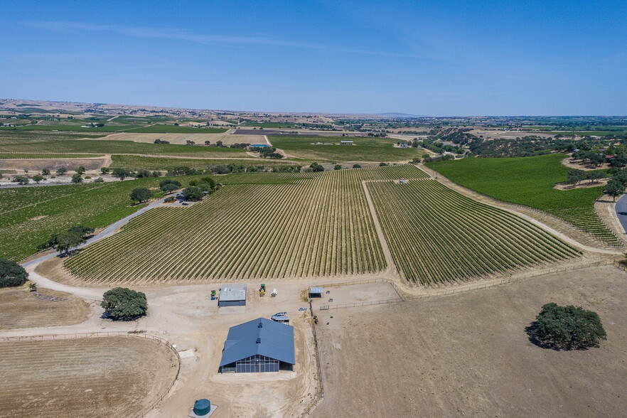 More Photos Of 7790 Airport Rd, Paso Robles Land For Sale